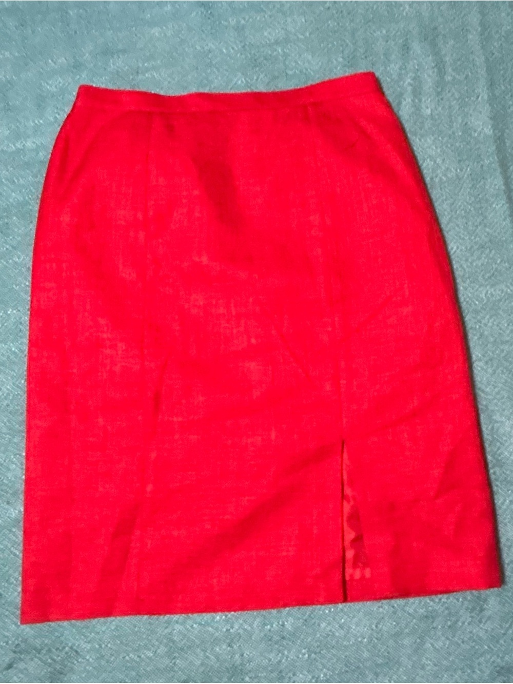 Sag Harbor Bright Red Pencil Skirt with Subtle Front Vent Size 16